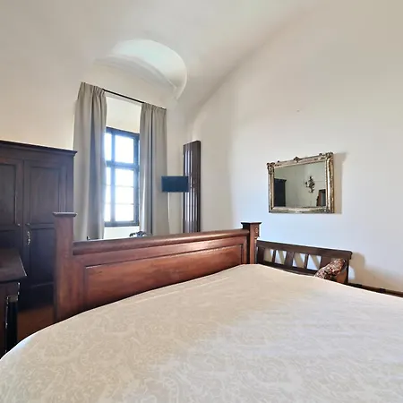 Ma Che Bel Castello Farm stay