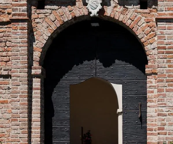 Ma Che Bel Castello * Mombaruzzo