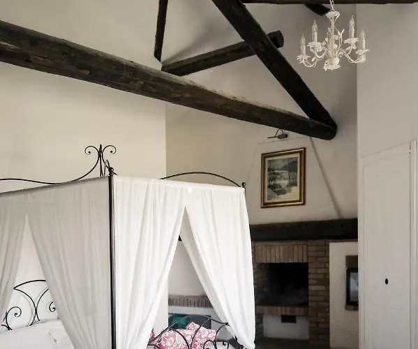 Ma Che Bel Castello * Mombaruzzo